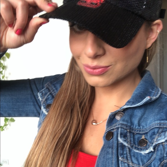 Meet your Posher, Carmen - Picture 1 of 1